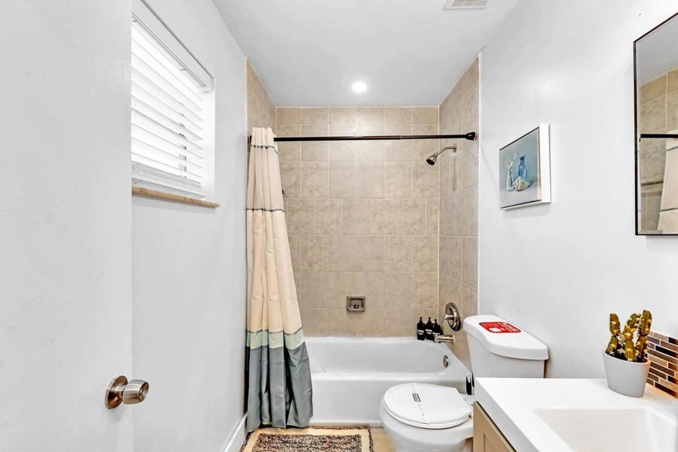 New 2 Bed Studio Close To Beach & Casino Ha04 Hollywood Exterior photo